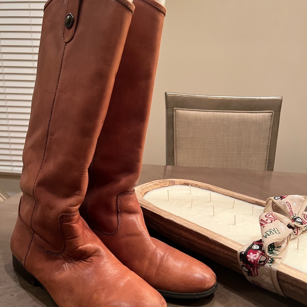 Carlos Santana brown riding boots